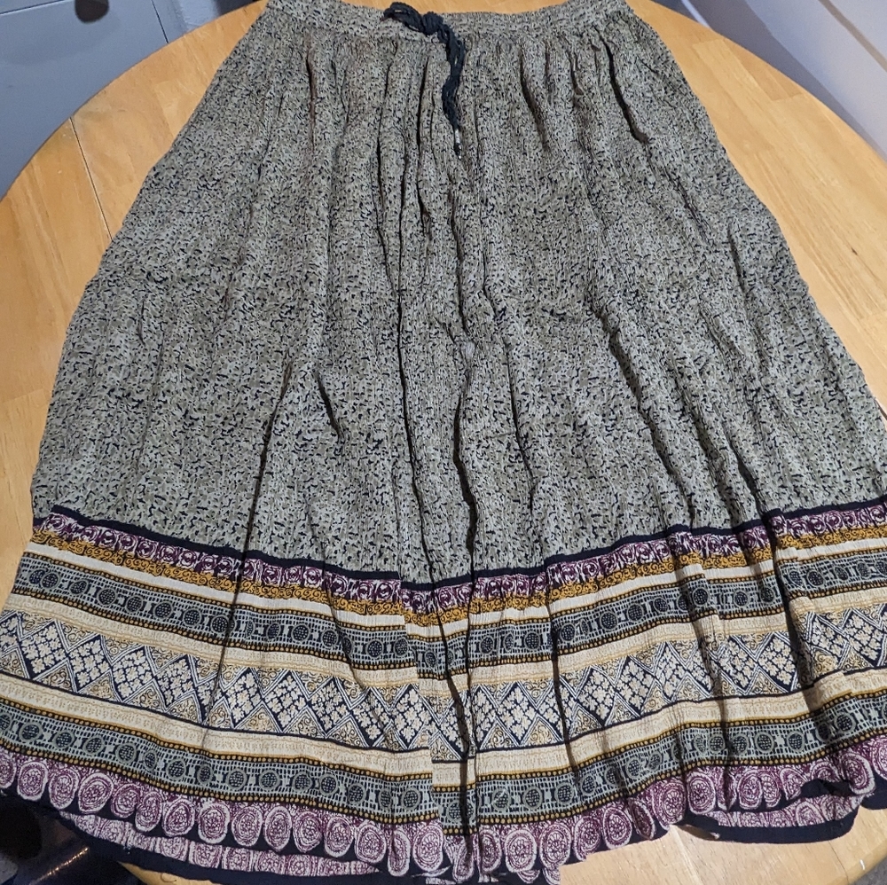 Women's skirt. Size xl